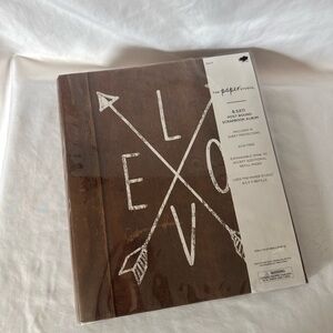 Love Arrow Scrapbook Album